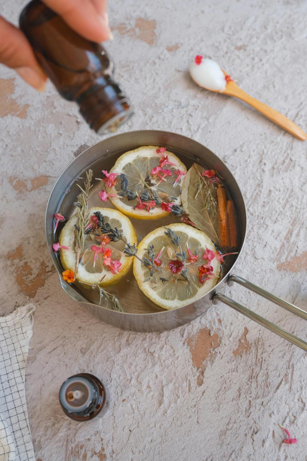 Ditching Toxic Air Fresheners – Simmer Pots to the Rescue